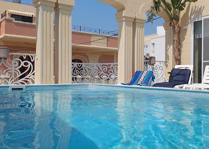 Vilă With Private Pool In Gozo