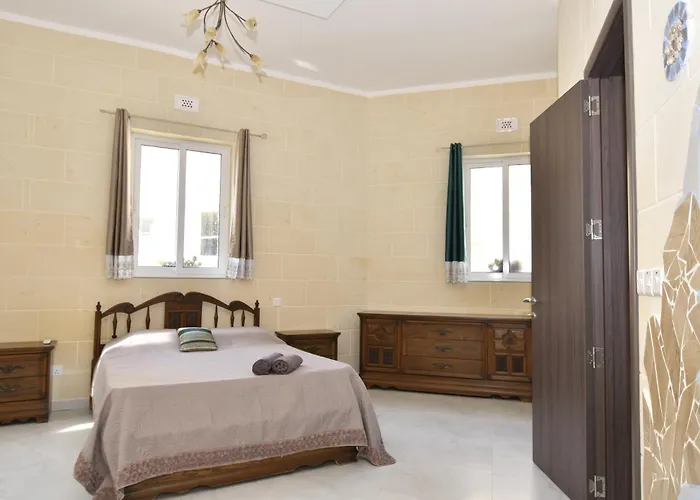 With Private Pool In Gozo Vilă